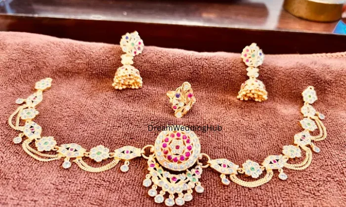 Shri Laxmi Jewellers  Sonwa Wale
